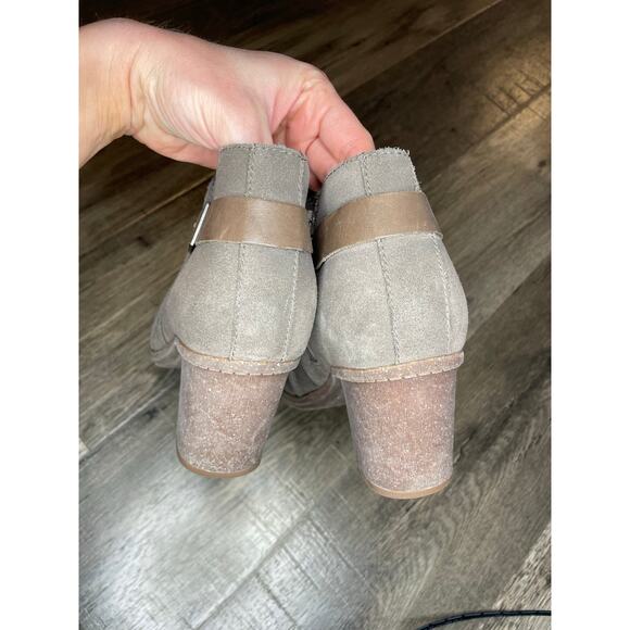 Clarks Sashlin Ester Brown Suede Ankle Boots Booties 10 Classic Zip Normcore - Picture 5 of 6